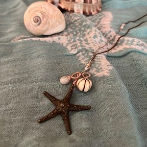 Mermaid core alert! Starfish necklace
